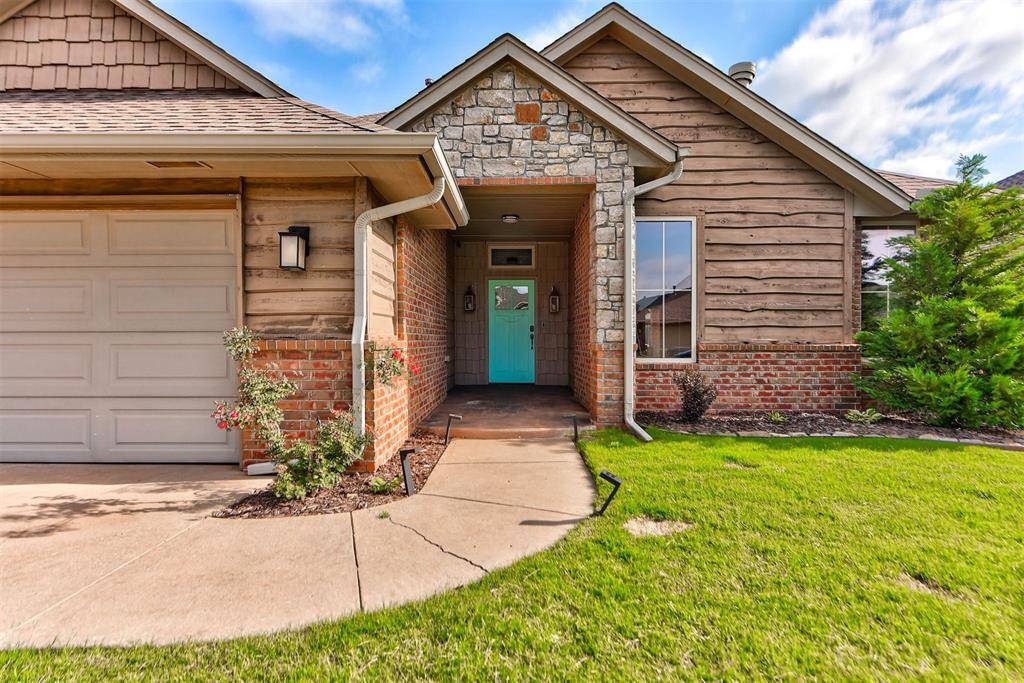 8325 NW 141st CIR, Oklahoma City, OK 73142