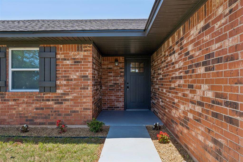 2814 County Street 2870 ST, Chickasha, OK 73018