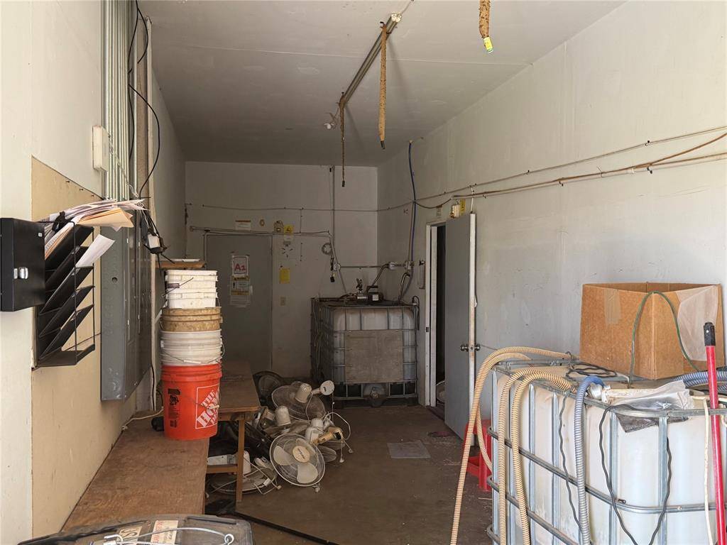 12304 W Highway 54 HWY, Cordell, OK 73632