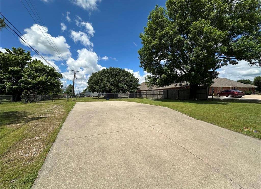 2418 Ellis DR, Shawnee, OK 74804