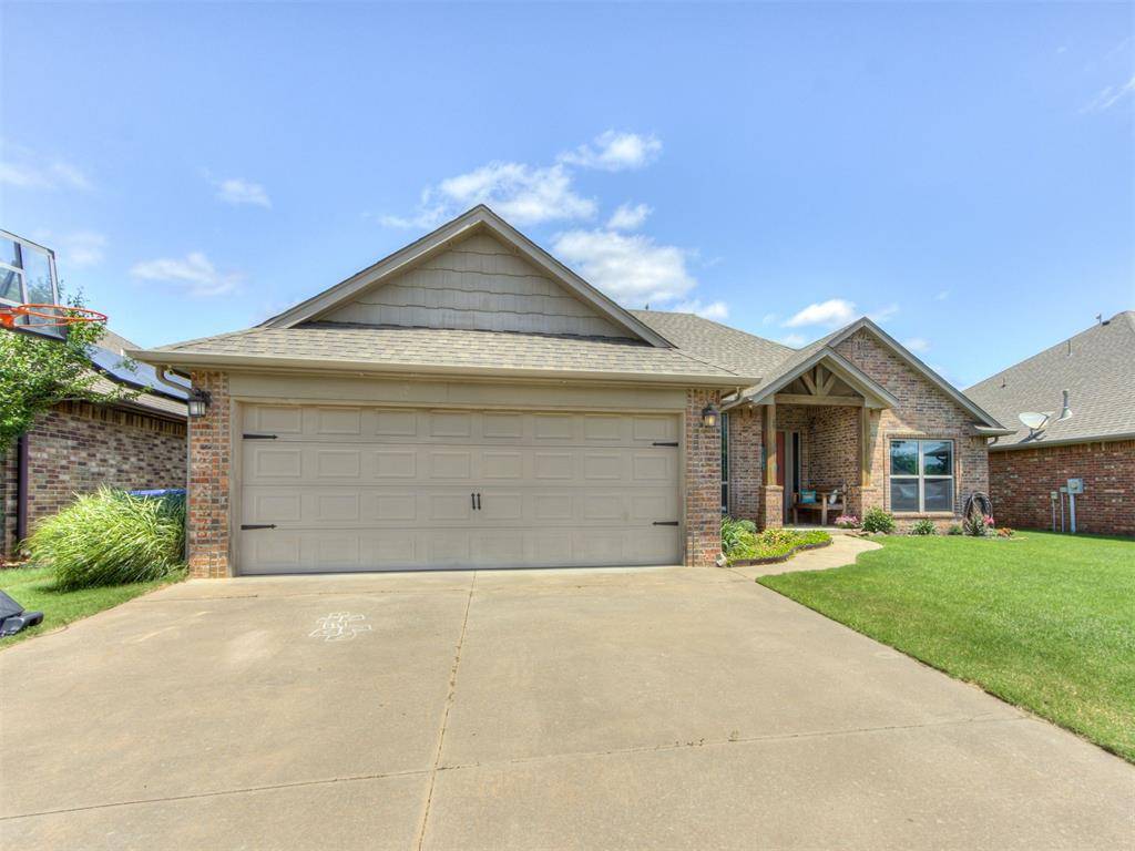 4725 Rosewood CT, Noble, OK 73068