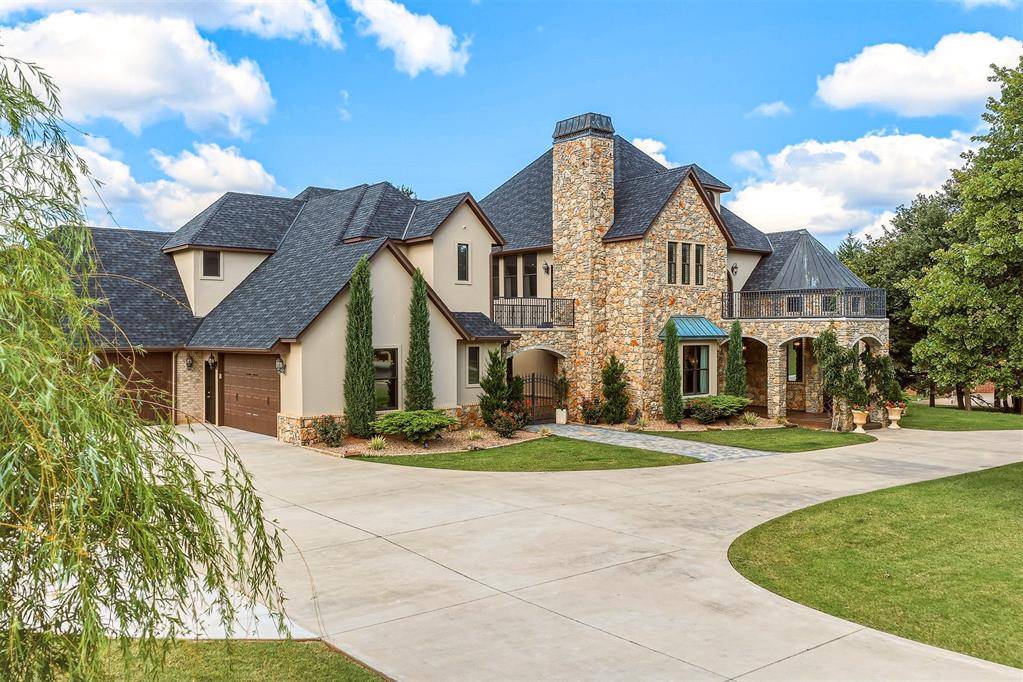 2808 Perth DR, Edmond, OK 73013