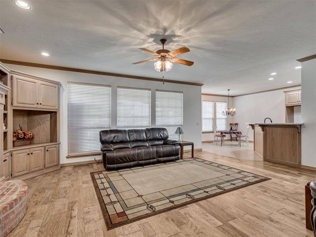1240 Penny LN, El Reno, OK 73036