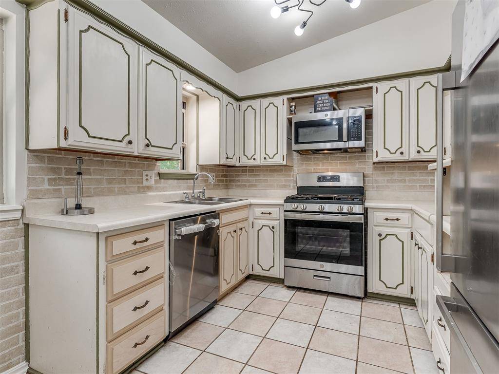 1333 NW 104th TER, Oklahoma City, OK 73114