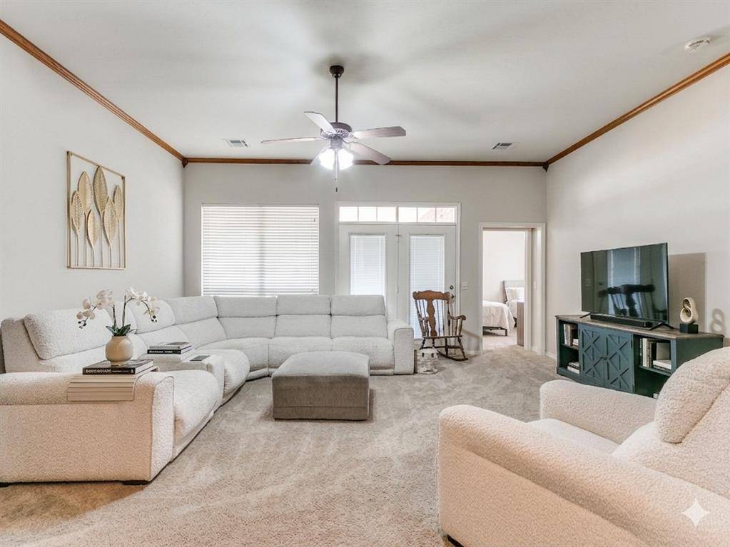 15420 Monarch LN, Edmond, OK 73013