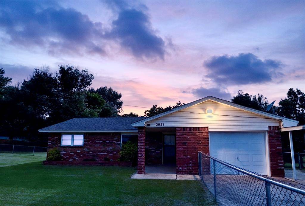 2021 N Draper AVE, Choctaw, OK 73020