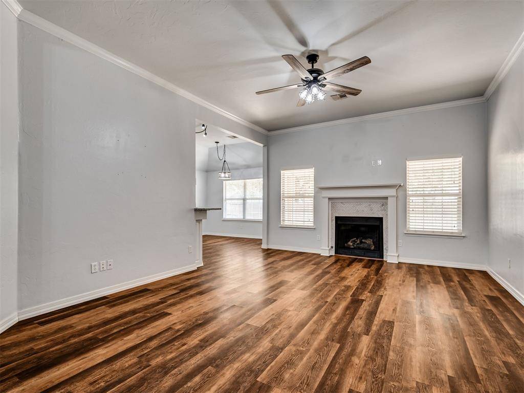 11108 SW 8th ST, Yukon, OK 73099