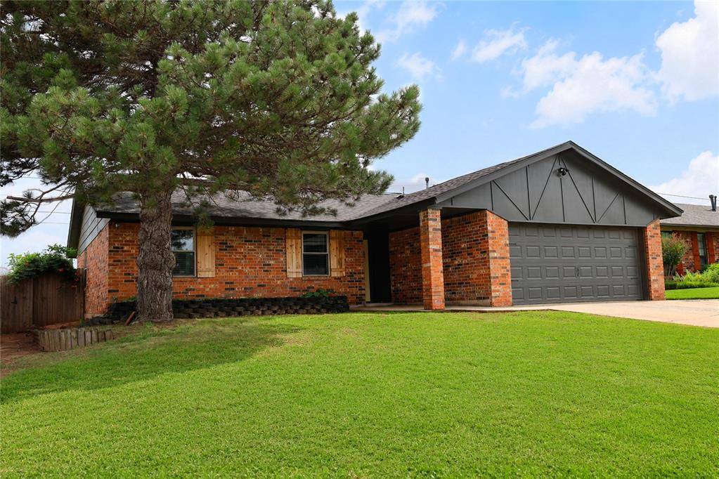 112 Chickasaw LN, Yukon, OK 73099