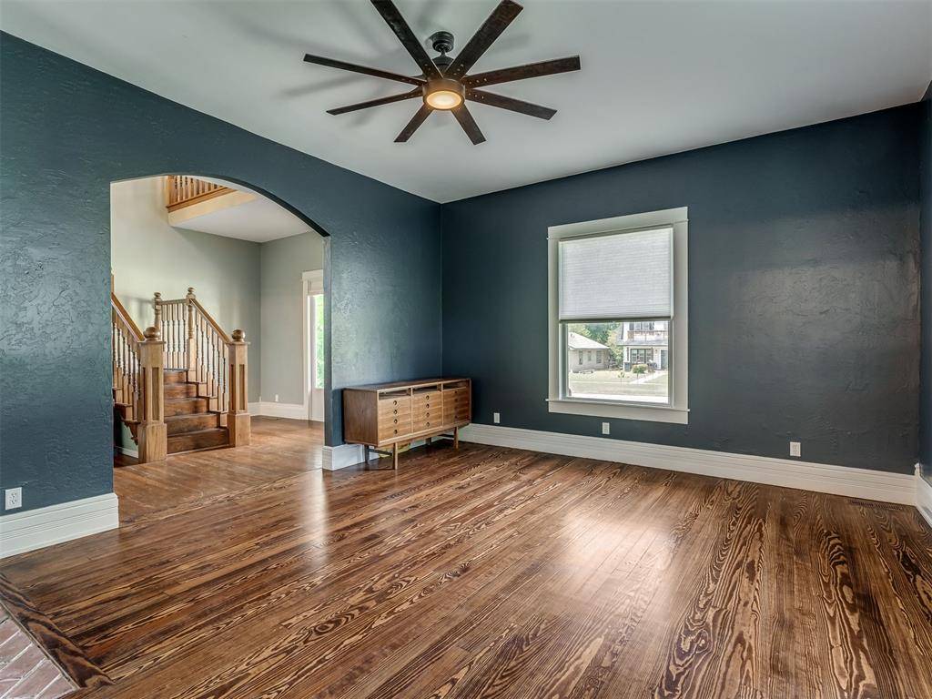 1401 W Chickasha AVE, Chickasha, OK 73018