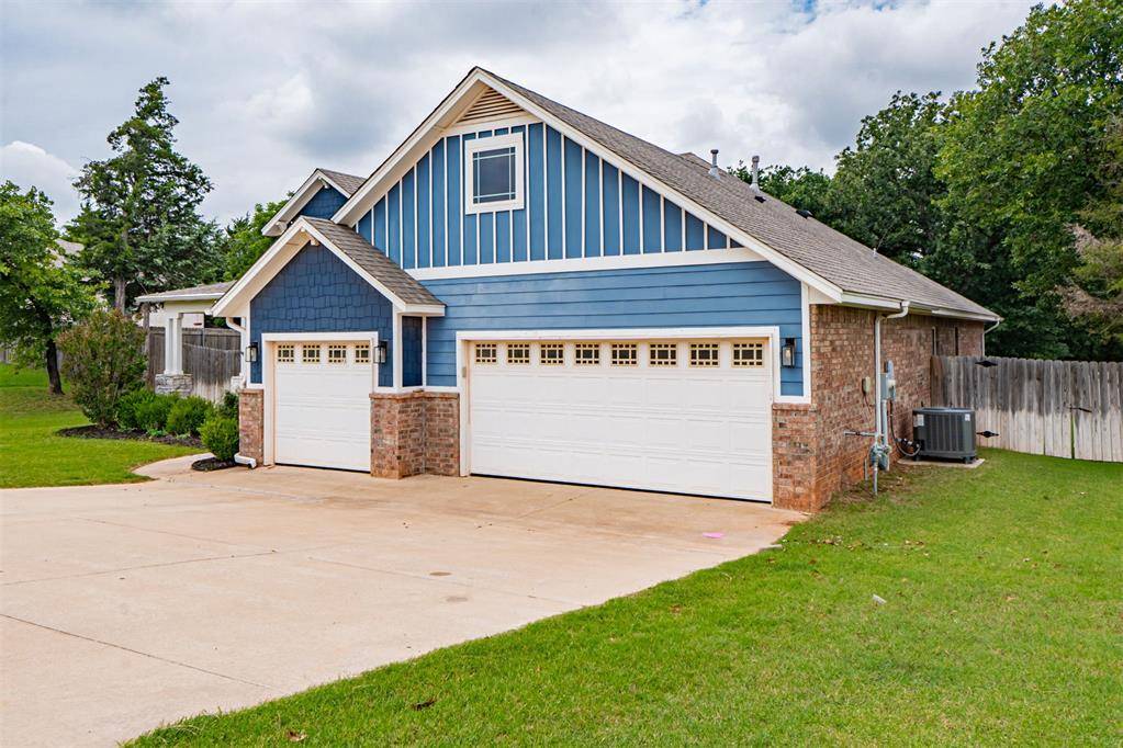 8851 Tall Oaks DR, Guthrie, OK 73044
