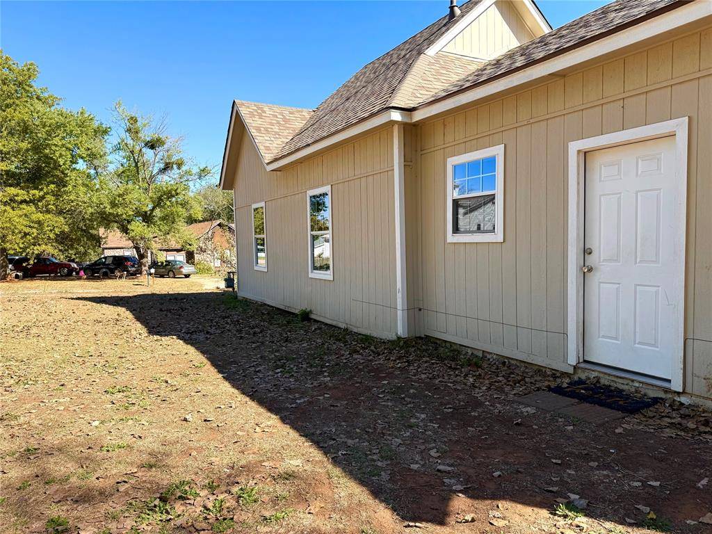 423 Loy ST, Meeker, OK 74855