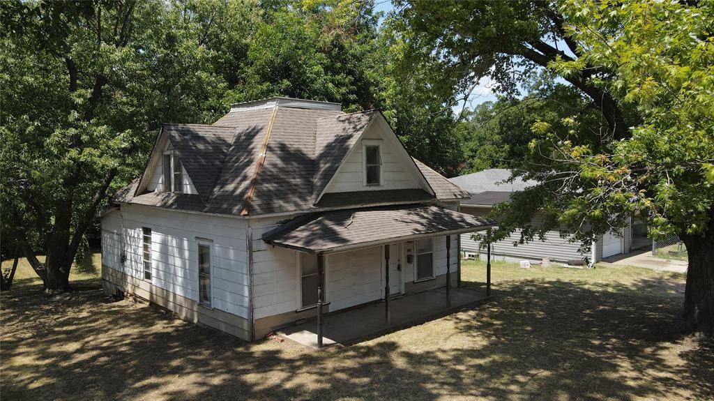 324 N Cleveland AVE, Shawnee, OK 74801