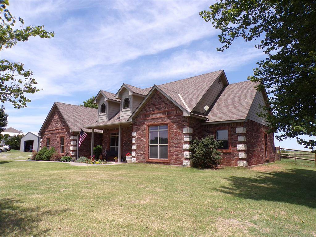 14016 County Road 1130, Lookeba, OK 73053