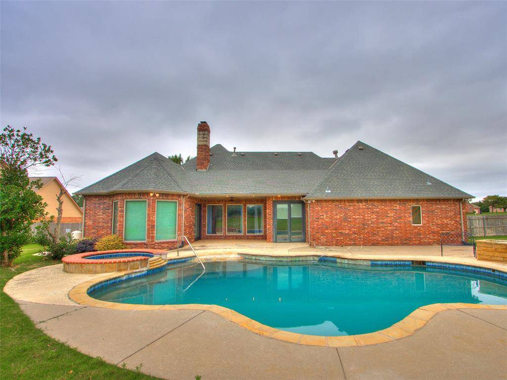 9818 Prosper DR, Oklahoma City, OK 73151