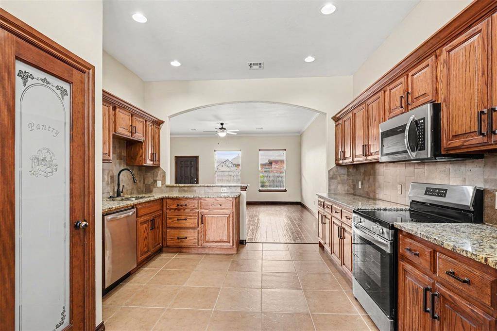 6301 Bentley DR, Oklahoma City, OK 73169