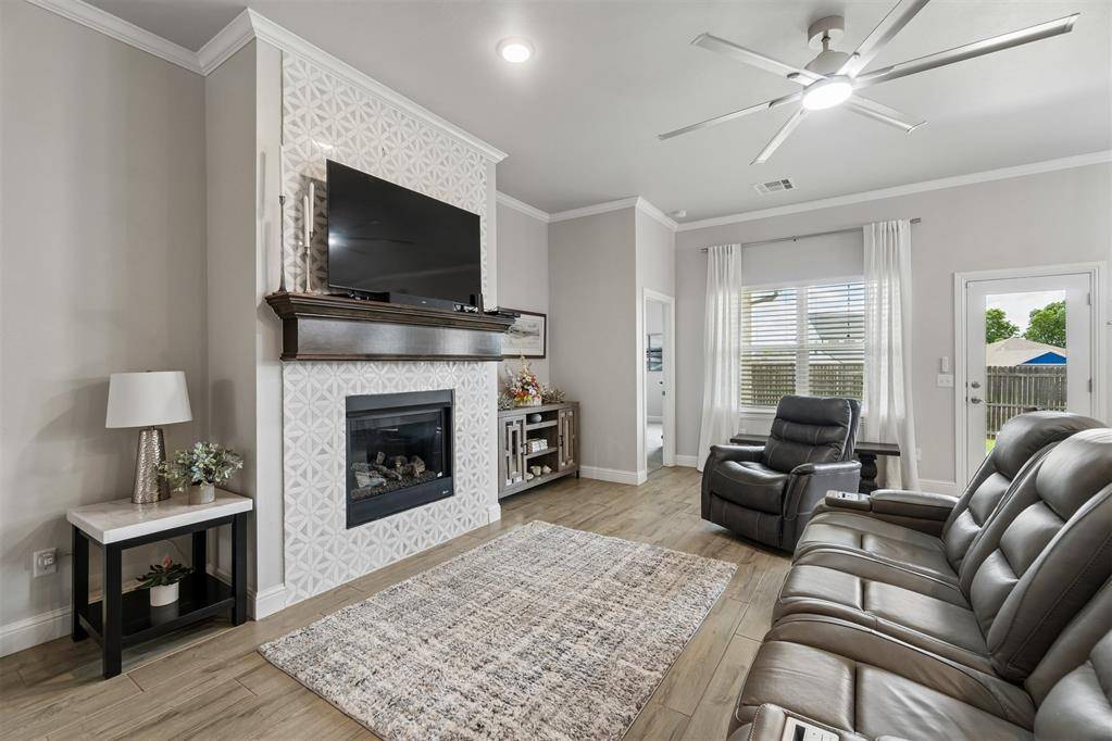 10005 Glover River DR, Yukon, OK 73099