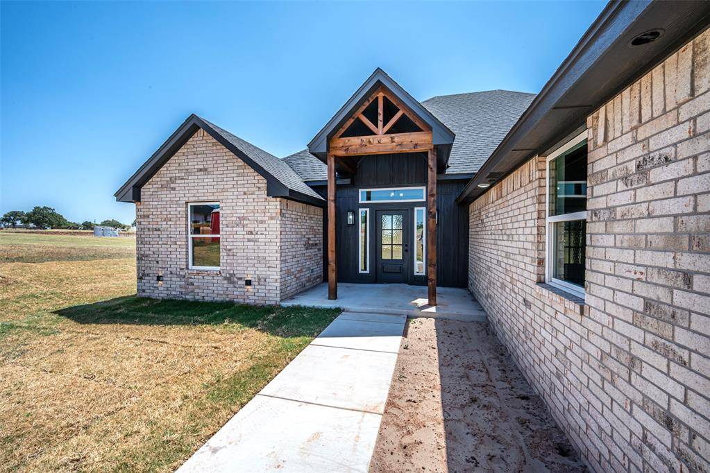 2411 Bear Creek Cir CIR, Blanchard, OK 73010