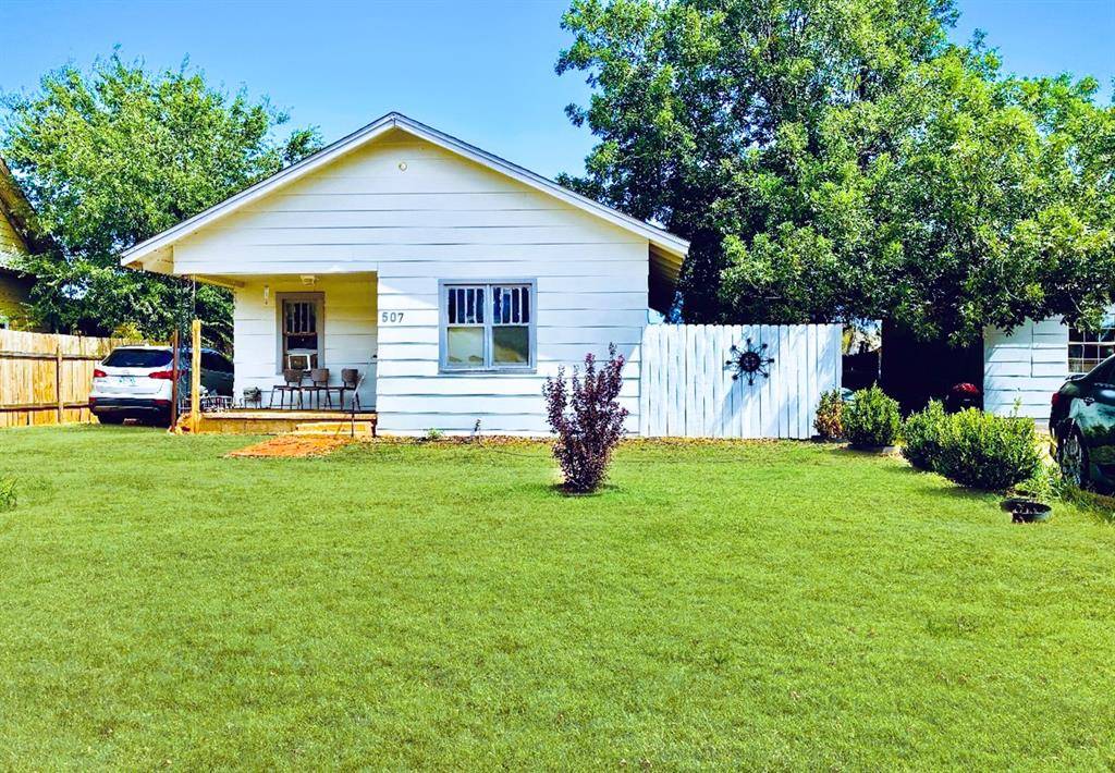 507 W Cypress ST, Altus, OK 73521