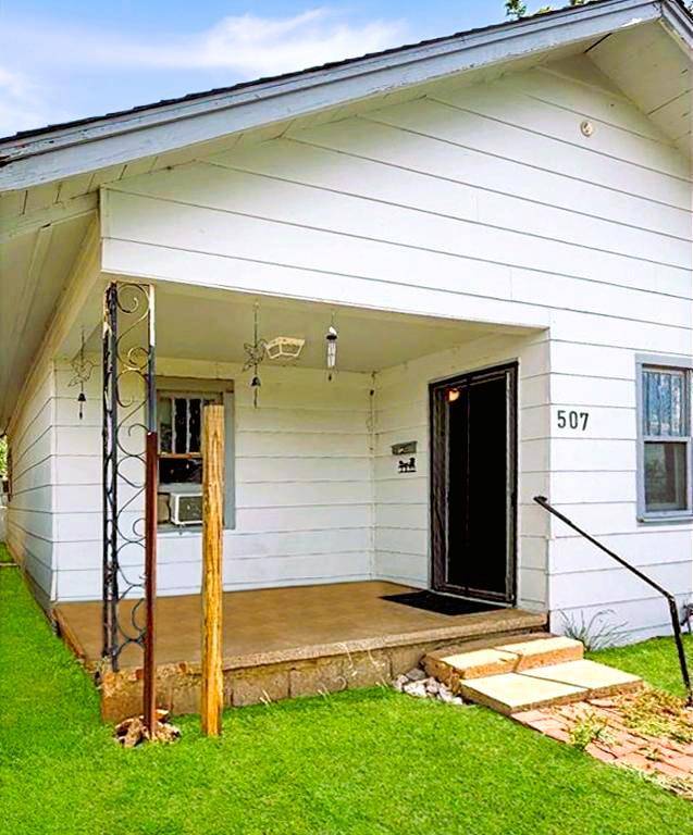 507 W Cypress ST, Altus, OK 73521