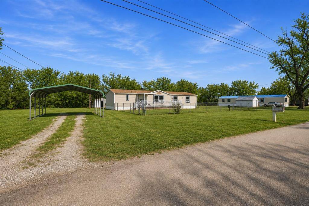 115 Holly ST, Perry, OK 73077
