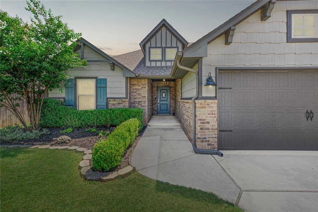 4908 Wister LN, Edmond, OK 73025