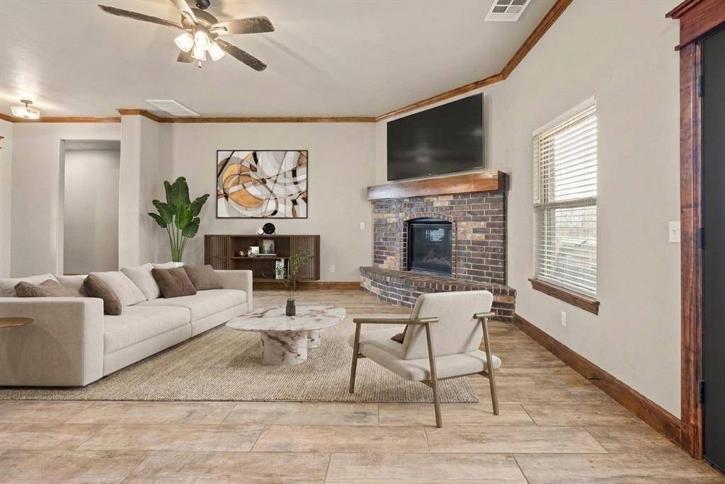 11625 NW 104th ST, Yukon, OK 73099