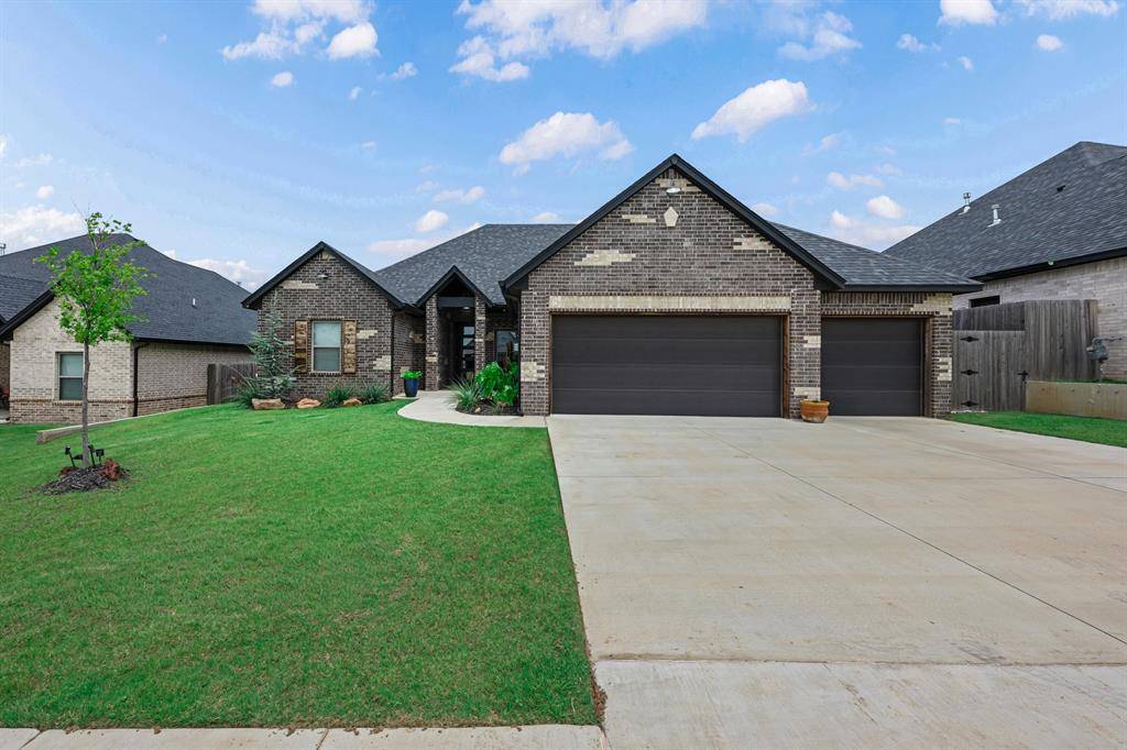 11625 NW 104th ST, Yukon, OK 73099