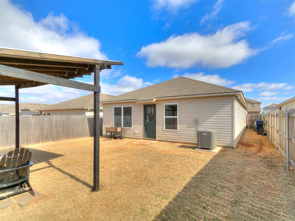 11705 Annette DR, Yukon, OK 73099
