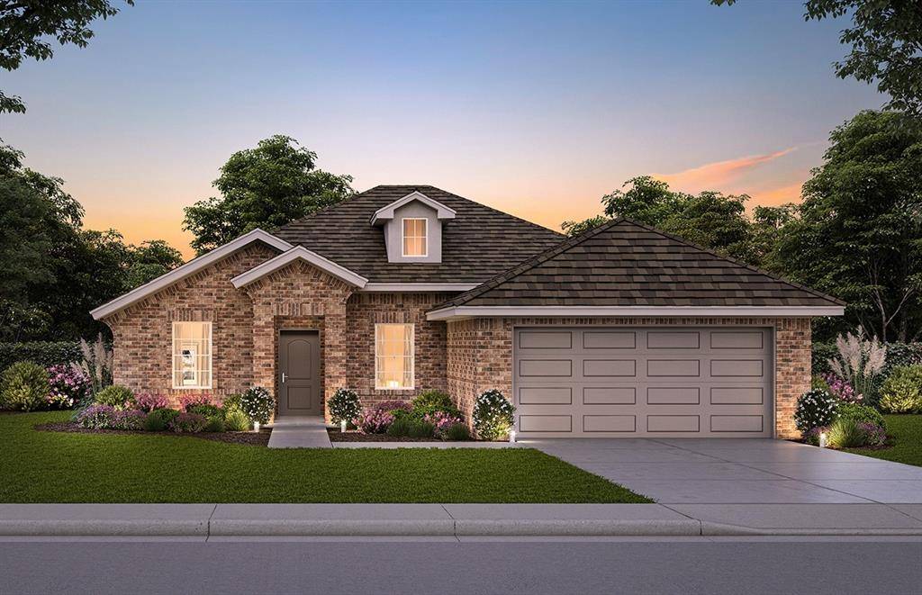 1824 Pin Cherry LN, Moore, OK 73160