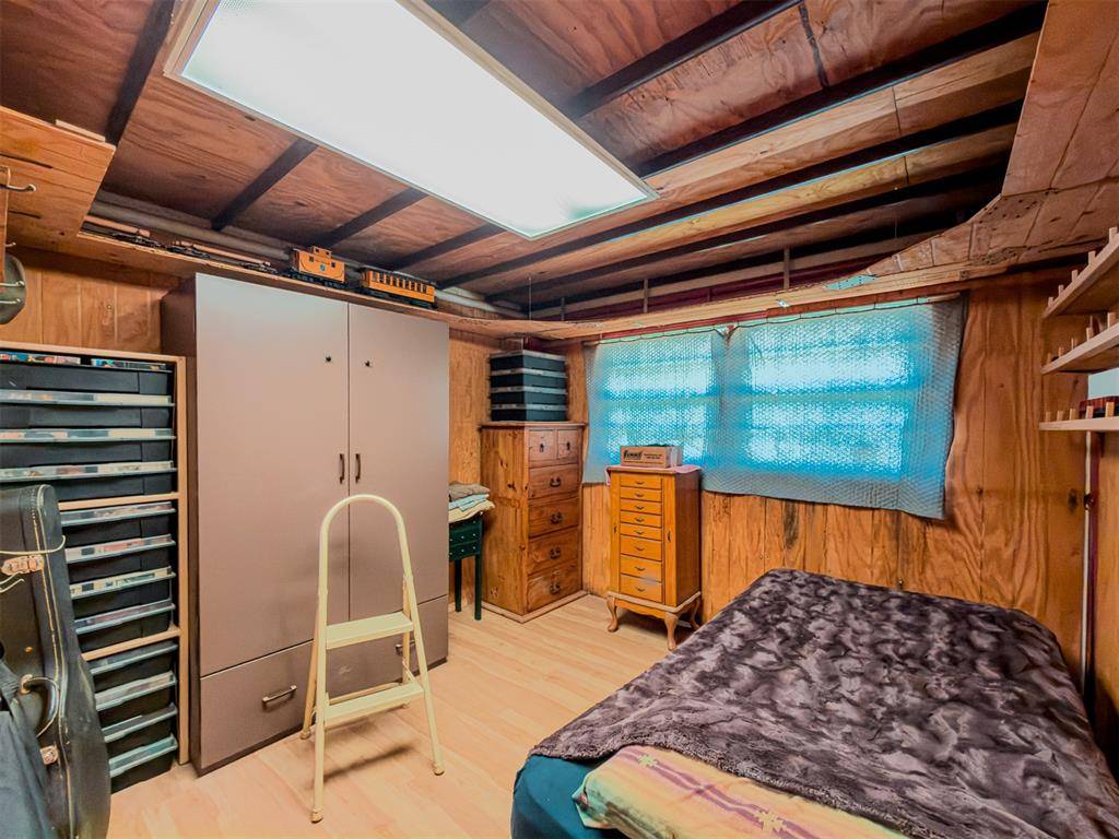27115 W County Road 1442 RD, Cement, OK 73017