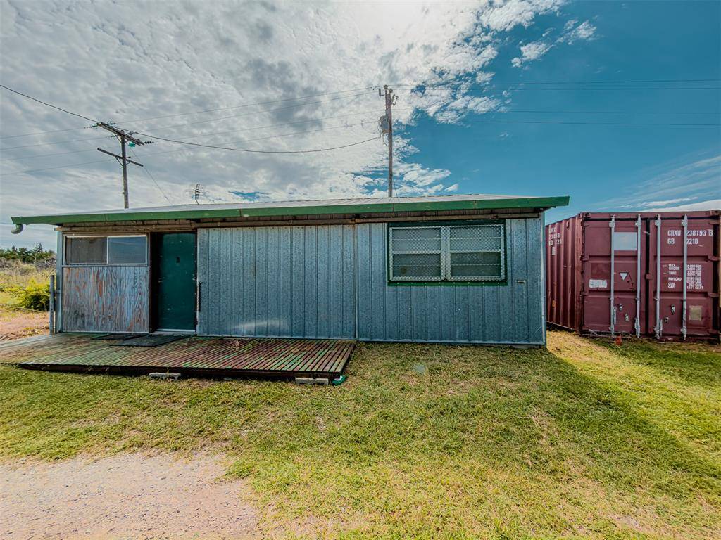 27115 W County Road 1442 RD, Cement, OK 73017