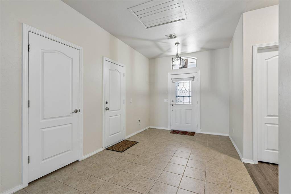 2259 Bradford AVE, Newcastle, OK 73065