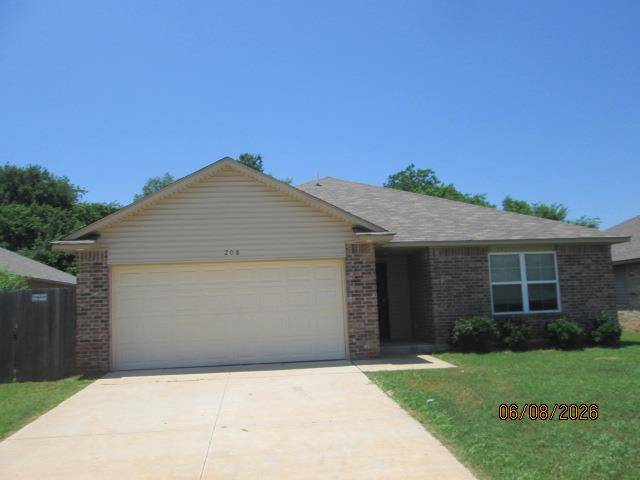 208 Tuscany CIR, Noble, OK 73068