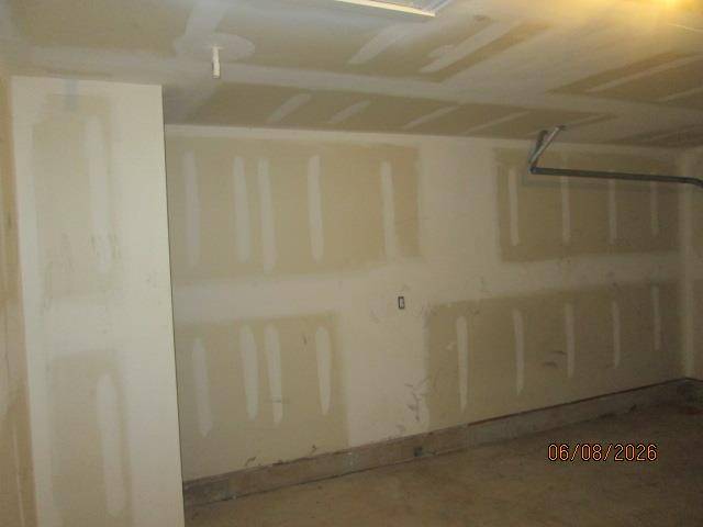 208 Tuscany CIR, Noble, OK 73068