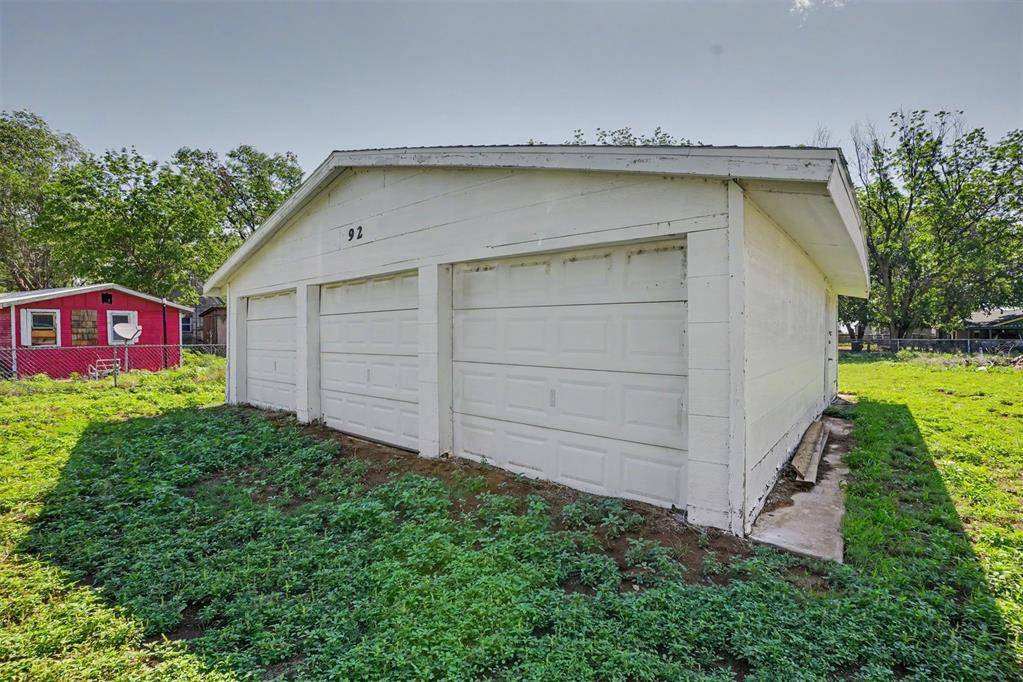 20456 E 1410 Rd #92, Lone Wolf, OK 73655
