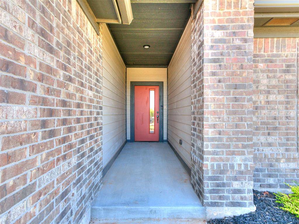 12709 NW 4th TER, Yukon, OK 73099