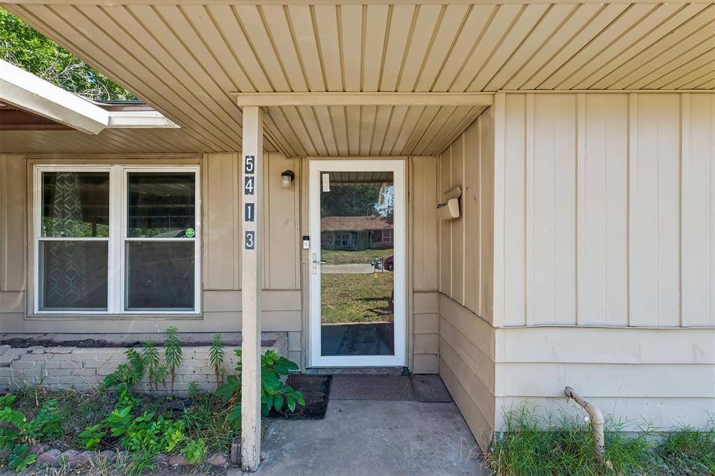 5413 NW 45th ST, Warr Acres, OK 73122