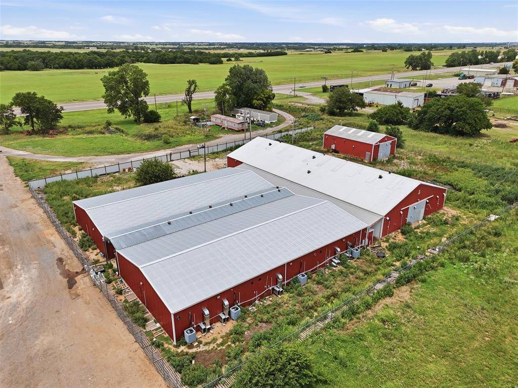 6925 US Highway 81 HWY, Hennessey, OK 73742