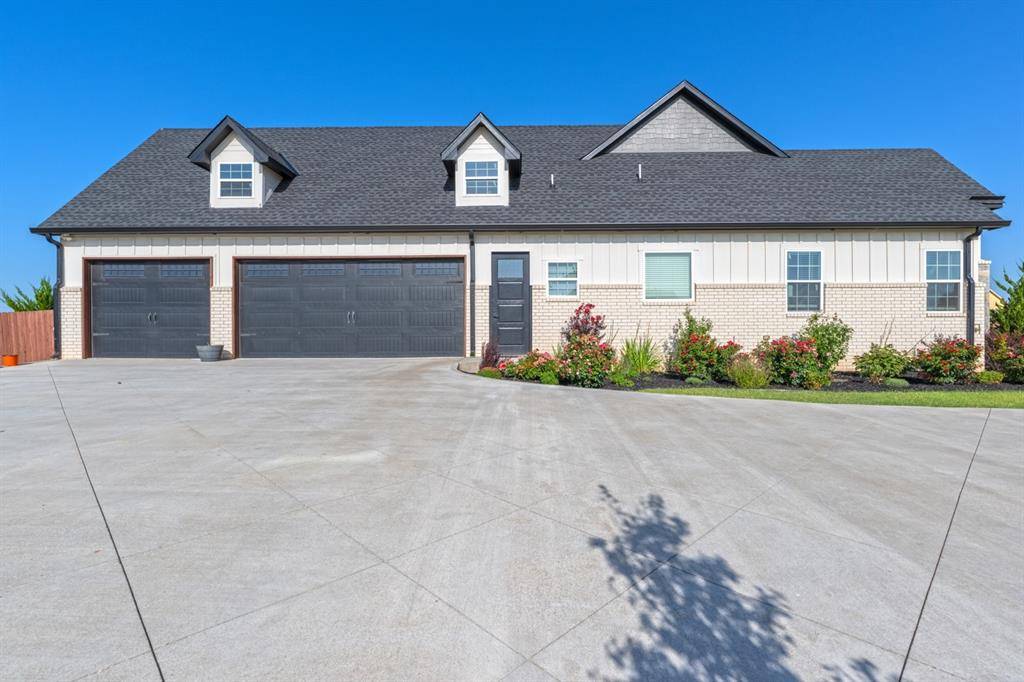 12716 SW 53rd ST, Mustang, OK 73064