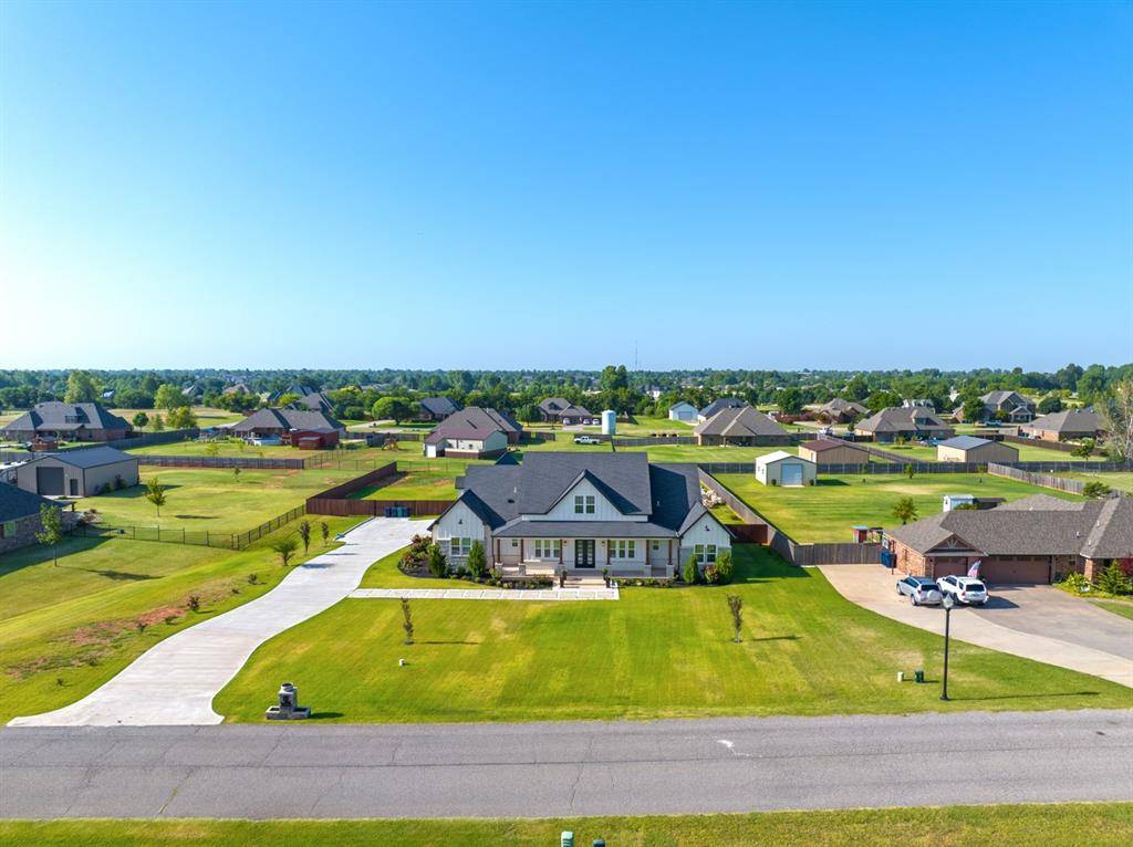 12716 SW 53rd ST, Mustang, OK 73064