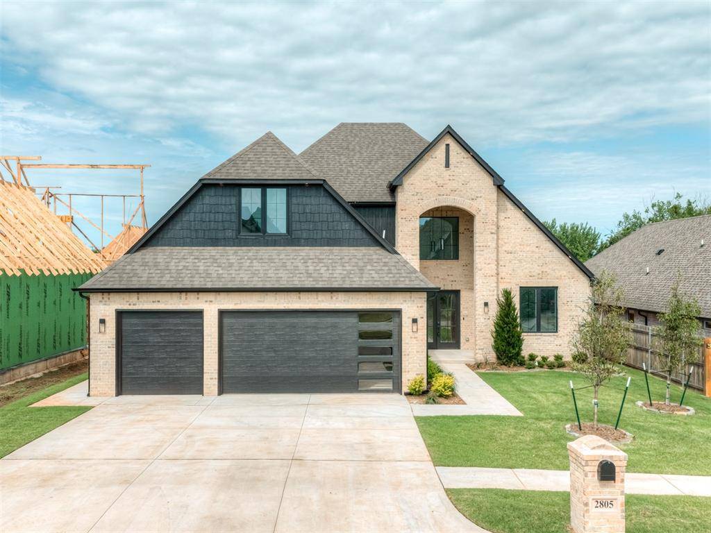 2805 Deer Valley LN, Yukon, OK 73099