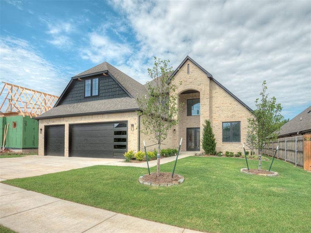 2805 Deer Valley LN, Yukon, OK 73099