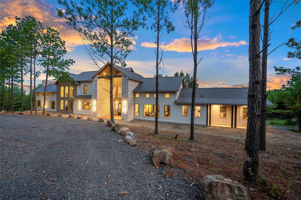 269 Boulder PATH, Broken Bow, OK 74728