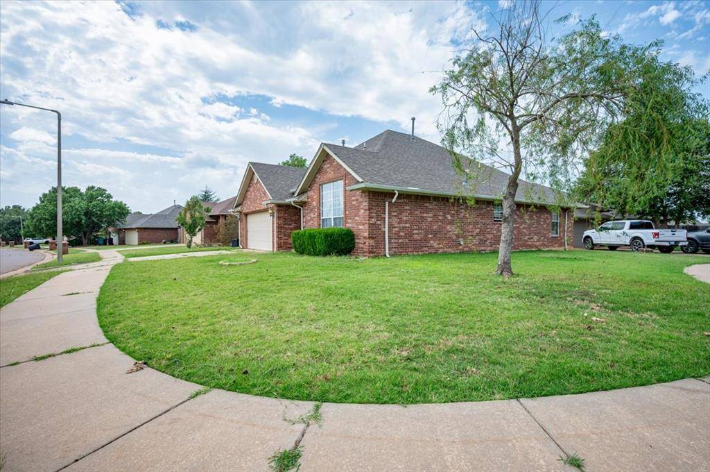 1921 NW 176th ST, Edmond, OK 73012