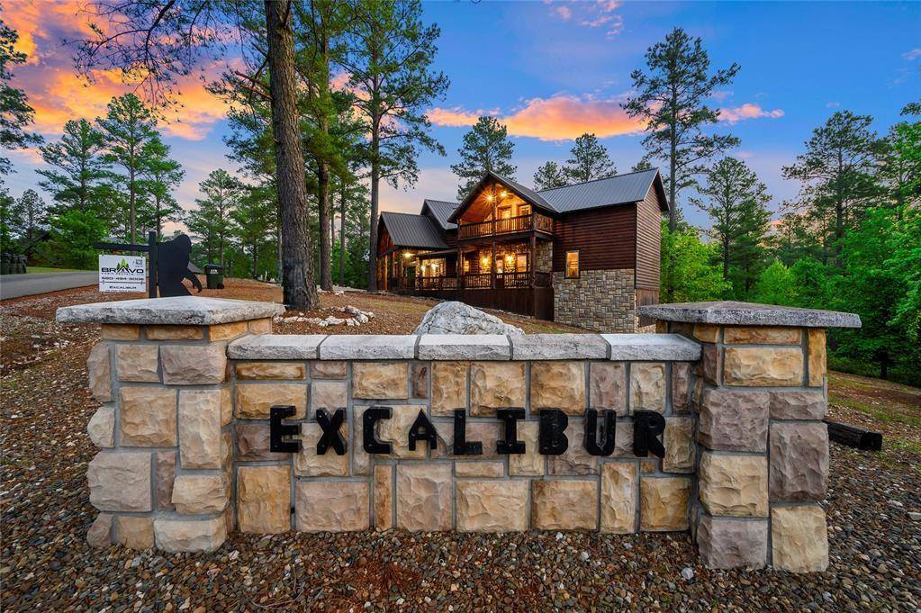 412 W Eagle Mountain TRL, Broken Bow, OK 74728