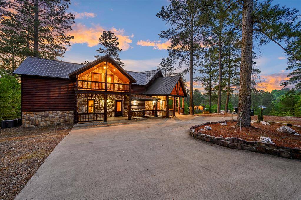 412 W Eagle Mountain TRL, Broken Bow, OK 74728