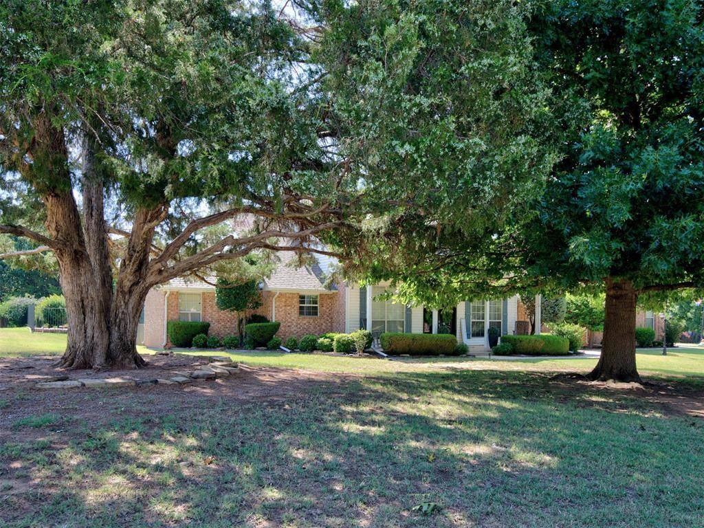 610 W Ridge DR, Tuttle, OK 73089