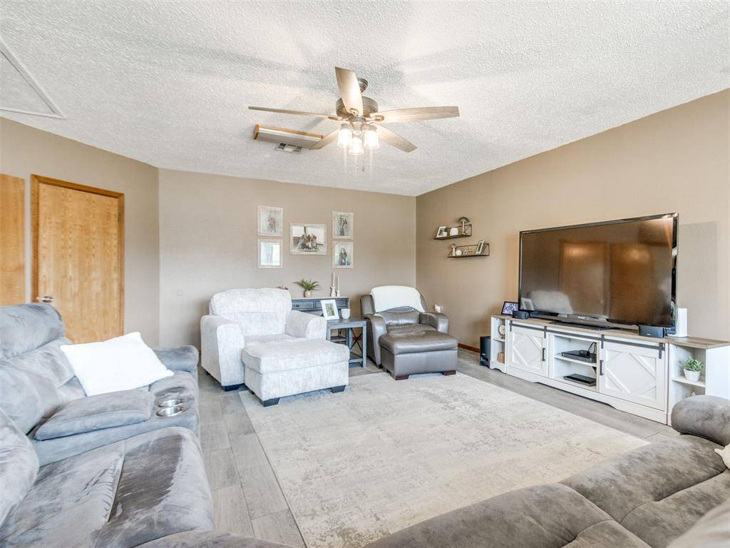 212 Gath DR, Tuttle, OK 73089