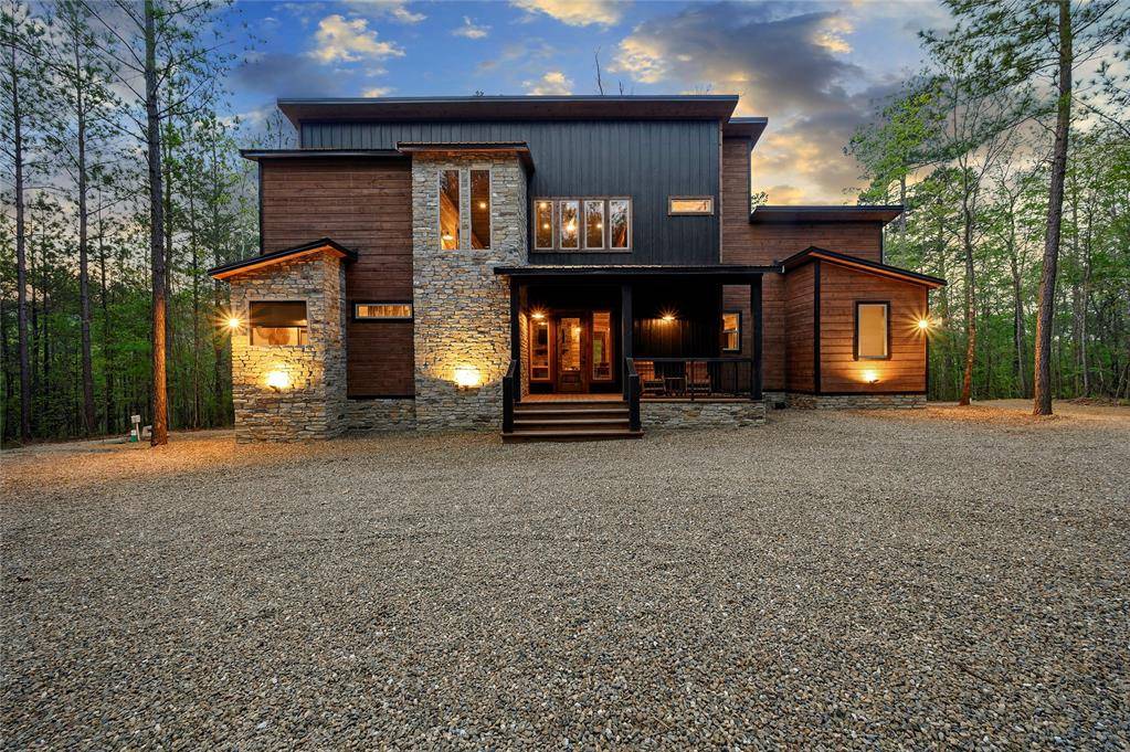 967 Catfish Bay, Broken Bow, OK 74728