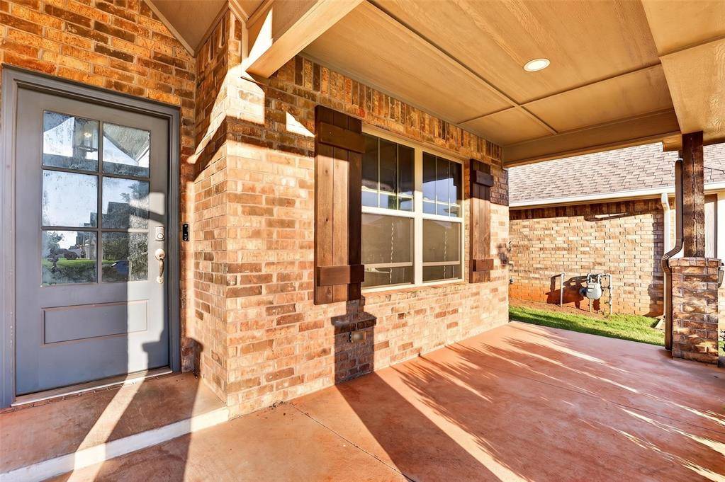 3412 Tahoe DR, Moore, OK 73160